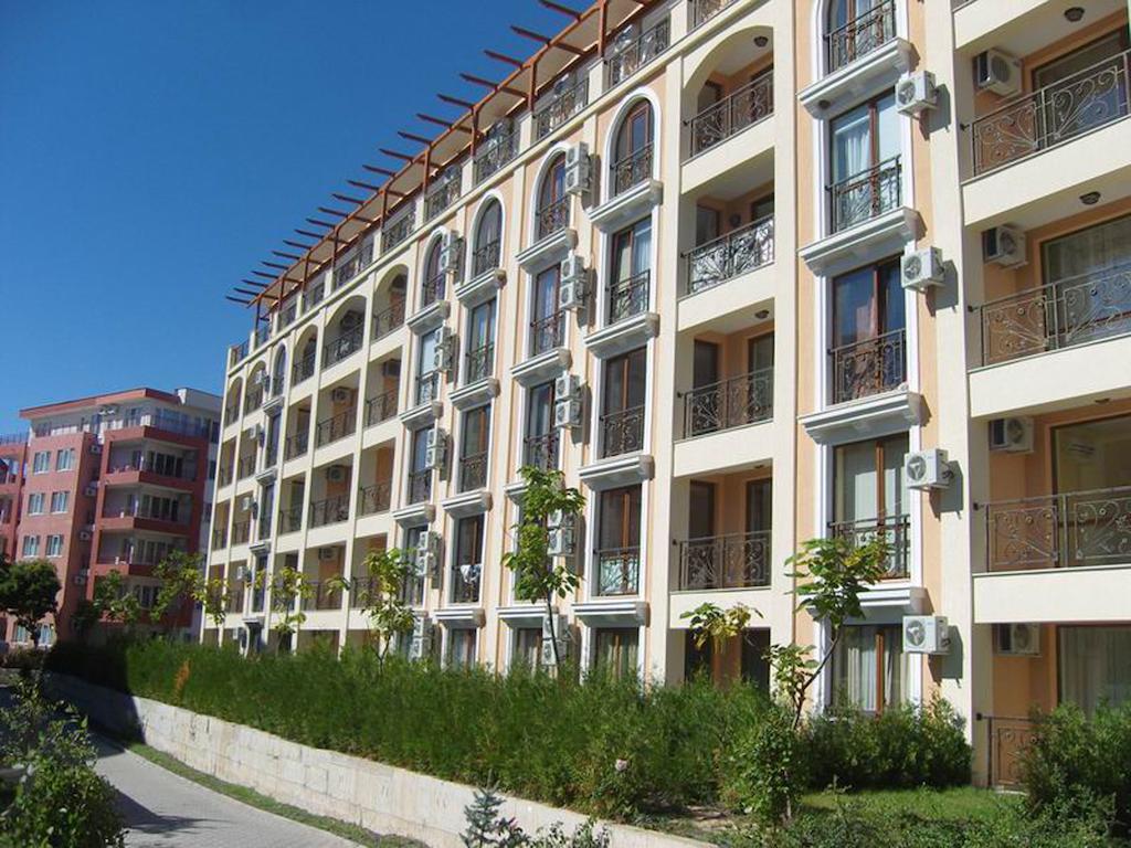 Gt Villa Astoria Apartments Elenite Exterior photo